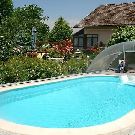 Guest house Gastehaus Kristall - Familie Gangl Bad Radkersburg