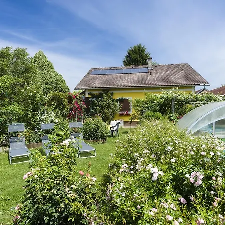 Gastehaus Kristall - Familie Gangl 4*